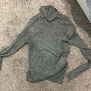 Grey turtleneck
